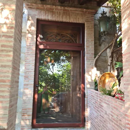 La Casita Encantada *