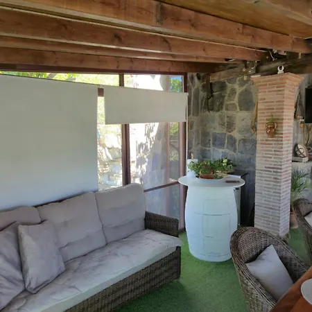 La Casita Encantada *